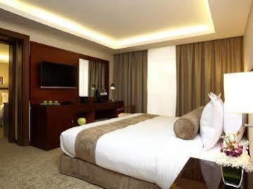 Hotel Grand Plaza - Dhabab 4*