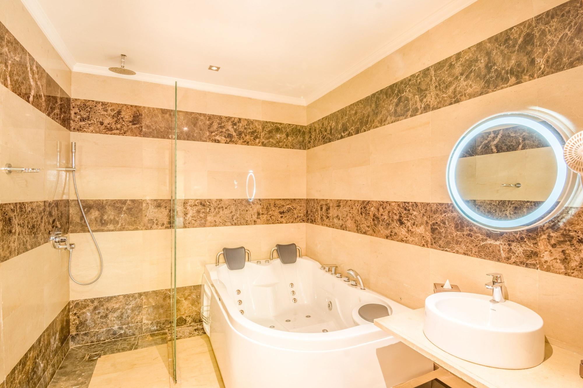 Grand Plaza - Dhabab Riyad